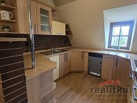 Pronájem bytu 3+kk 85m2, s terasou 15m2 a zahradou, Opava, ul. Hořicova - 20251116_120821.jpg