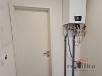 Pronájem bytu 2+1 s garáží, Otáhalova ul., Opava - 20251114_110510.jpg