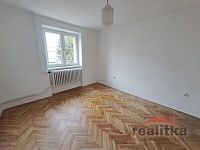 Prodej pěkného bytu 3+1, 69m2, s balkonem, Opava, ul. Polní - 20251022_115821.jpg