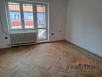 Prodej pěkného bytu 3+1, 69m2, s balkonem, Opava, ul. Polní - 20251022_115926.jpg