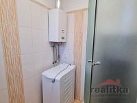 Prodej bytu 3+1 s balkonem, U Fortny, Opava - 20251118_142620.jpg