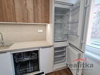 Pronájem bytu 4+1 s lodžií na ul. 17. listopadu v Opavě - 20251121_105757.jpg