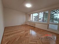 Pronájem bytu 4+1 s lodžií na ul. 17. listopadu v Opavě - 20251121_105915.jpg