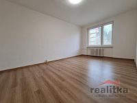 Pronájem bytu 4+1 s lodžií na ul. 17. listopadu v Opavě - 20251121_110054.jpg