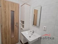 Pronájem bytu 2+kk na Husově ul. v Opavě - 1000059870.jpg