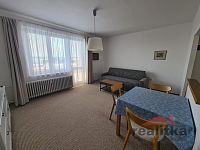 Pronájem bytu 3+1 se 3 lodžiemi, 63m2, Opava, ul. Haškova