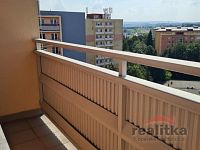 Pronájem bytu 3+1 se 3 lodžiemi, 67m2, Opava, ul. Haškova - 20240710_153704.jpg