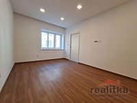 Pronájem bytu 2+1, Otáhalova ul., Opava - 20251114_110319.jpg