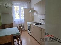 Prodej velkého bytu 3+1, 73m2, s balkónem, zahradou a parkováním, Opava, ul. U Fortny - 20251209_144415.jpg