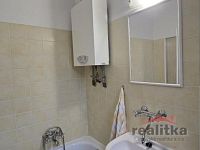 Prodej velkého bytu 3+1, 73m2, s balkónem, zahradou a parkováním, Opava, ul. U Fortny - 20251209_144644.jpg