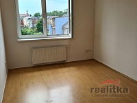 Prodej bytu 2+kk se zahradou, Opava, ul. Pekařská - 20230605_130838.jpg