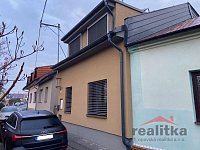 Prodej moderně zrekonstruovaného rodinného domu 4+kk s terasou, ul. Hillova, Opava - IMG_1055-1.jpeg