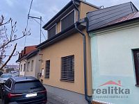 Prodej moderně zrekonstruovaného rodinného domu 4+kk s terasou, ul. Hillova, Opava - IMG_1055-1.jpeg