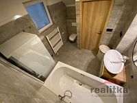 Prodej moderně zrekonstruovaného rodinného domu 4+kk s terasou, ul. Hillova, Opava - IMG_1148.jpeg