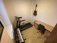 Prodej moderně zrekonstruovaného rodinného domu 4+kk s terasou, ul. Hillova, Opava - IMG_1154.jpeg