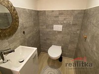 Prodej moderně zrekonstruovaného rodinného domu 4+kk s terasou, ul. Hillova, Opava - IMG_1180.jpeg