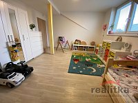 Prodej moderně zrekonstruovaného rodinného domu 4+kk s terasou, ul. Hillova, Opava - IMG_1192.jpeg