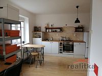 Prodej bytu 2+kk, 45m2, Opava, ul. Vyhlídalova