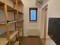 Prodej prostorného bytu 110 m² , 4+1 se zahradou – Opava, ul. Olomoucká - IMG_0028.jpg