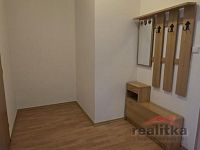 Prodej bytu 2+kk, 48m2, se zahradou, ul. Nákladní, Opava - 20260116_094322.jpg