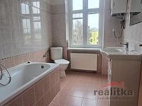 Prodej bytu 2+kk, 48m2, se zahradou, ul. Nákladní, Opava - 20260116_094332.jpg