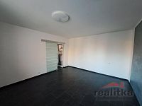 Pronájem bytu 1+1, 38m2, Opava, ul. Těšínská - 20260120_140008.jpg