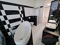 Byt 3+kk s velkou terasou na Popské ul. v Opavě - 20221129_091343.jpg