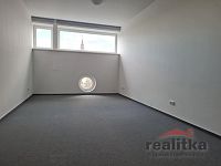 Byt 3+kk s velkou terasou na Popské ul. v Opavě - 20221207_114425.jpg