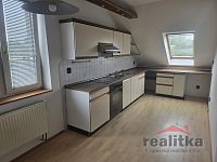 Pronájem bytu 3+1, mezonet, Opava, ul. třída Spojenců - 20250530_140637.jpg