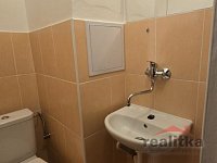 !!!REZERVACE!!!Prodej bytu 1+kk, 14m2, s lodžií, Opava, ul. Haškova - 20260116_100758.jpg