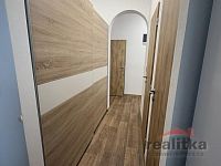 Pronájem krásného, zreknstruovaného bytu 1+1, 38m2, Opava, ul. Zámecký okruh - IMG_9736.JPG