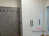 Pronájem bytu 1+kk, 42m2, s balkónem, Opava, ul. Císařského pluku - IMG-20260209-WA0056.jpg