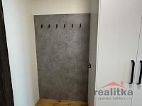 Pronájem bytu 1+kk, 42m2, s balkónem, Opava, ul. Císařského pluku - IMG-20260209-WA0057.jpg