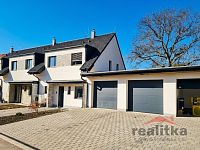 Nové rodinné domy ve Velké Polomi, okr. Ostrava - Město. - Gemini_Generated_Image_q6oi1hq6oi1hq6oi.jpeg