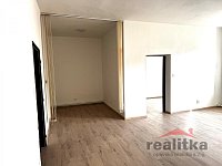 Pronájem bytu 3+1, Pekařská, Opavě- Předměstí - IMG_9342.jpg