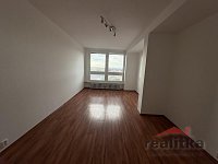 Pronájem krásného bytu s lodžií 3+1, 80m2, Opava, ul. Ed. Beneše - IMG_9825.JPG