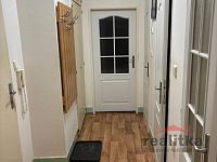 Pronájem bytu 2+1 na ulici Hany Kvapilové v Opavě - eaab9073-2d98-428d-8d9d-33a7701e3a06.jpg