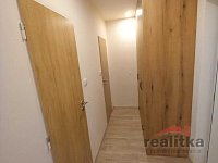 Pronájem bytu 1+1 s lodžií na ulici Edvarda Beneše v Opavě - 3e65d944-538c-44f9-8353-e87be21c0244.jpg