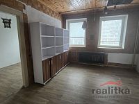 Prodej bytu 4+1, 93m2, se zahradou, Opava, ul. Dostojevského - 20260203_133445.jpg