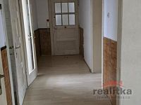 Prodej bytu 4+1, 93m2, se zahradou, Opava, ul. Dostojevského - 20260203_133542.jpg