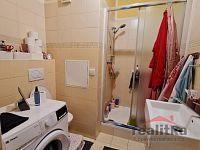 Pronájem bytu 2+1 na ul. Antonína Sovy v Opavě - Kateřinkách - 20260305_095954.jpg