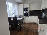 Pronájem krásného bytu 3+1, 70m2, s balkónem, Opava, ul. Edvarda Beneše - 20251008_102406.jpg