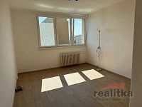 Pronájem bytu 1+0, Grudova, Opava - Kateřinky - 5B9A5C02-76D4-48A2-805E-5238D401E2B8.JPG