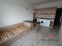 Pronájem bytu 1+kk,Opava, Komárov, ul. Podvihovská - IMG-20260310-WA0022.jpg