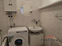 Pronájem bytu 2+1, 60m2, Opava, ul. Otická - 20260312_110723.jpg