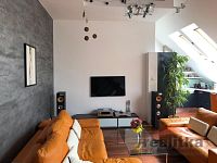Prodej krásného, mezonetového bytu 3+kk, 130m2, se zahradou a parkováním, Opava, ul. Nákladní - IMG-20250929-WA0044.jpg