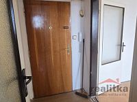 Prodej bytu 1+1, 35m2, Opava, ul. Edvarda Beneše - 20260313_093357.jpg