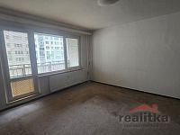 Pronájem bytu 3+1, 80m2, s lodžií, Opava, ul. Na Pastvisku - 20260317_104535.jpg