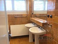 Pronájem velkého bytu 4+1 v rodinné vile, 150m2, Dostojevského, Opava - 7FBC89E4-5B82-48CD-90E4-7E98679A99A5.JPG