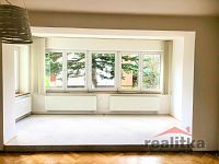 Pronájem velkého bytu 4+1 v rodinné vile, 150m2, Dostojevského, Opava - E4DC9EF5-9A08-4F39-8C78-35FA3B4B1423.JPG